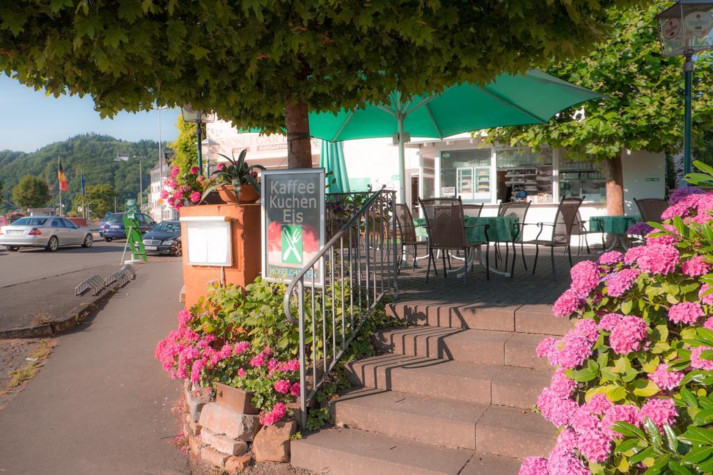 Panorama-Cafe Moselgarten アルフ エクステリア 写真