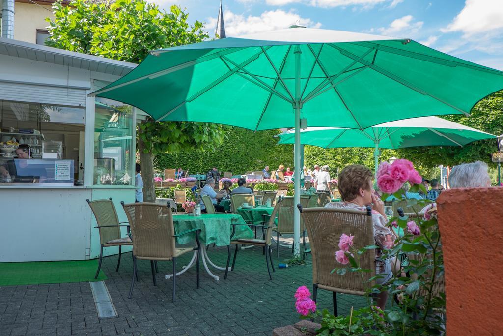 Panorama-Cafe Moselgarten アルフ エクステリア 写真